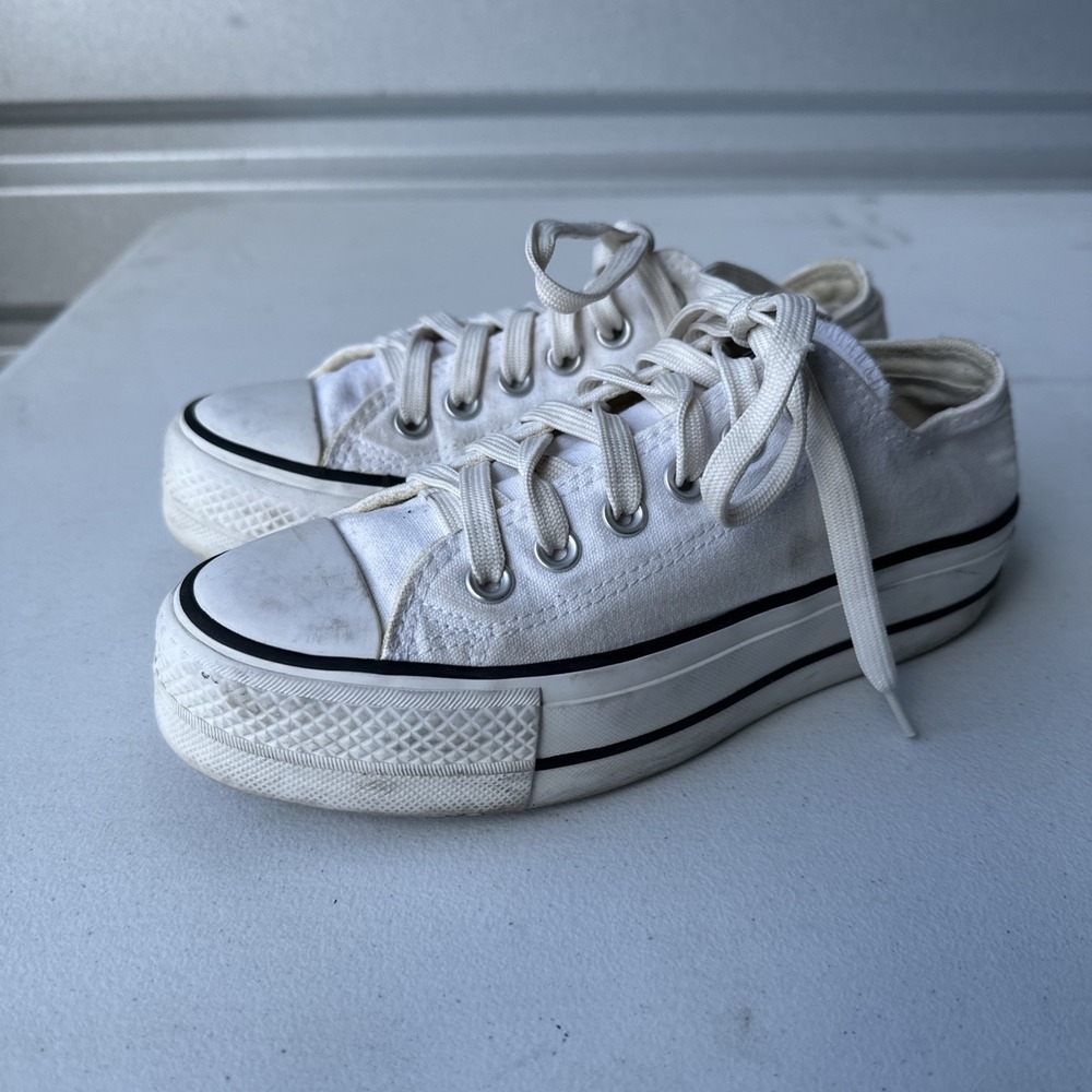 Converse All Star White Canvas Sneakers size 6